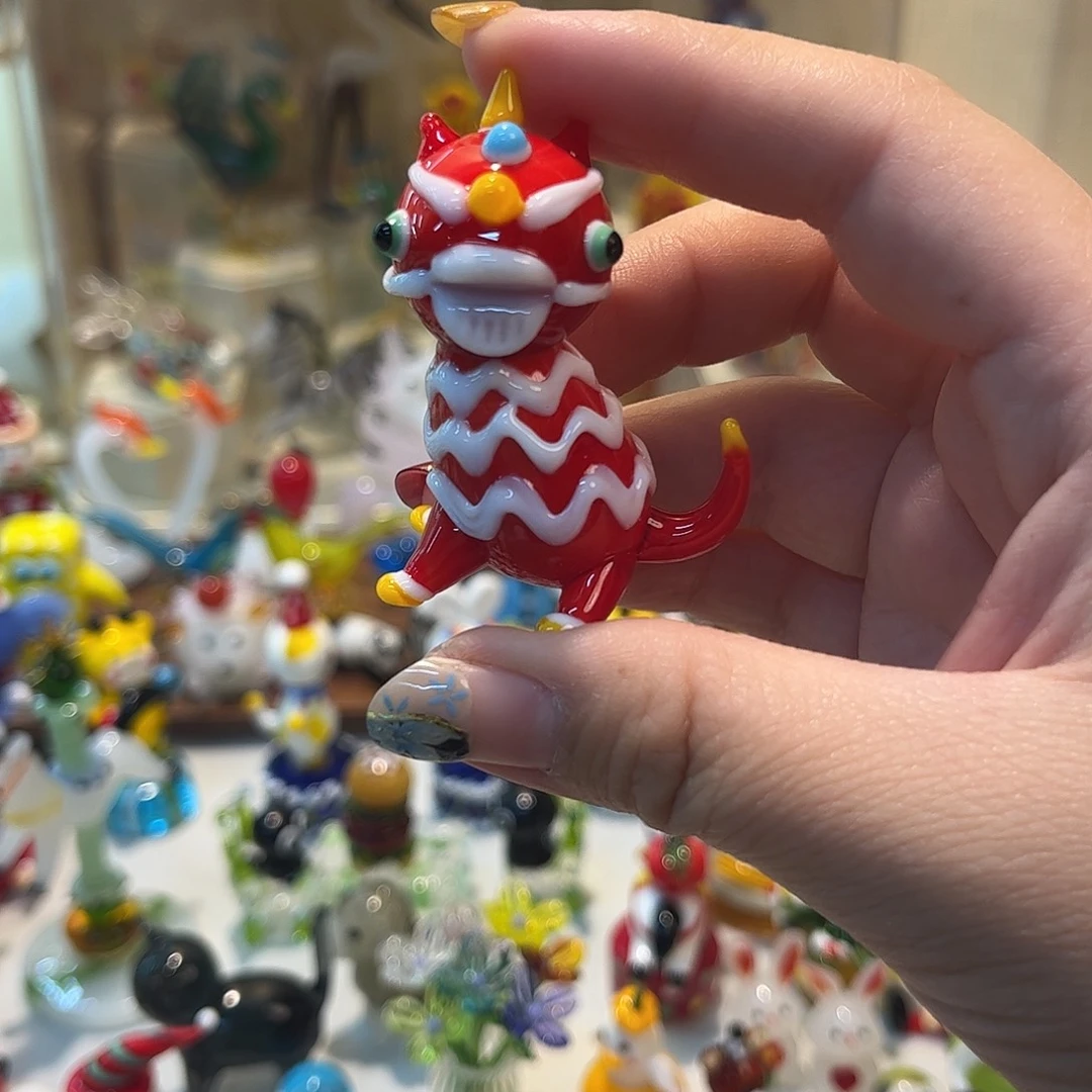 手工艺品琉璃醒狮