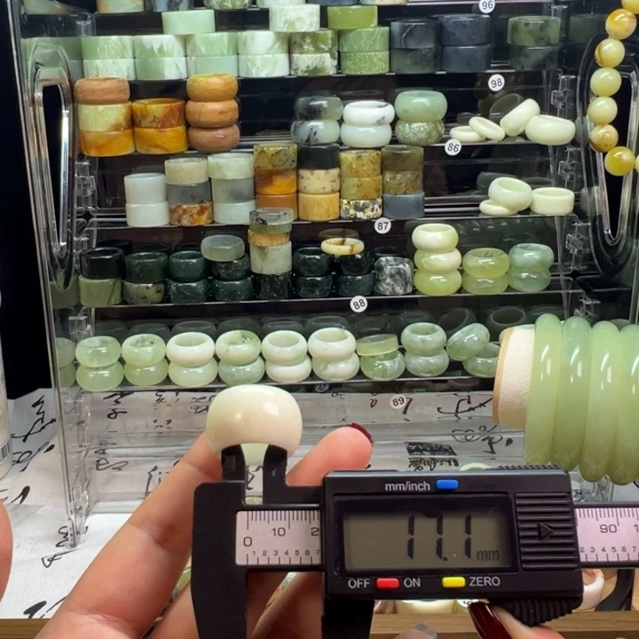 蛇纹石玉合金戒指