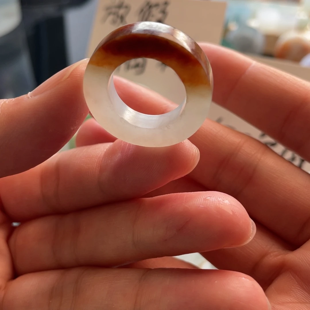 定制翡翠未镶嵌戒指