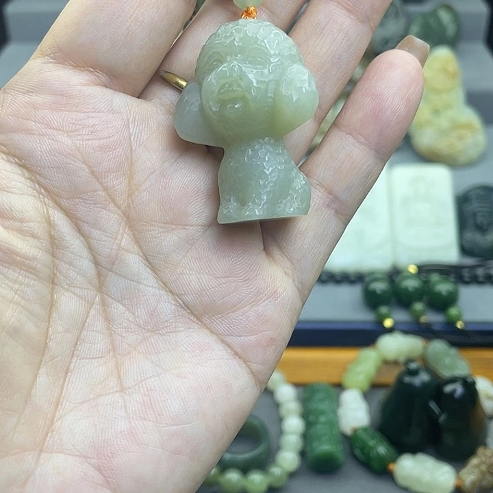 颈饰未镶嵌和田玉