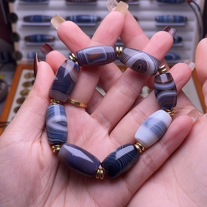 缘***故玛瑙/玉髓未镶嵌颈饰