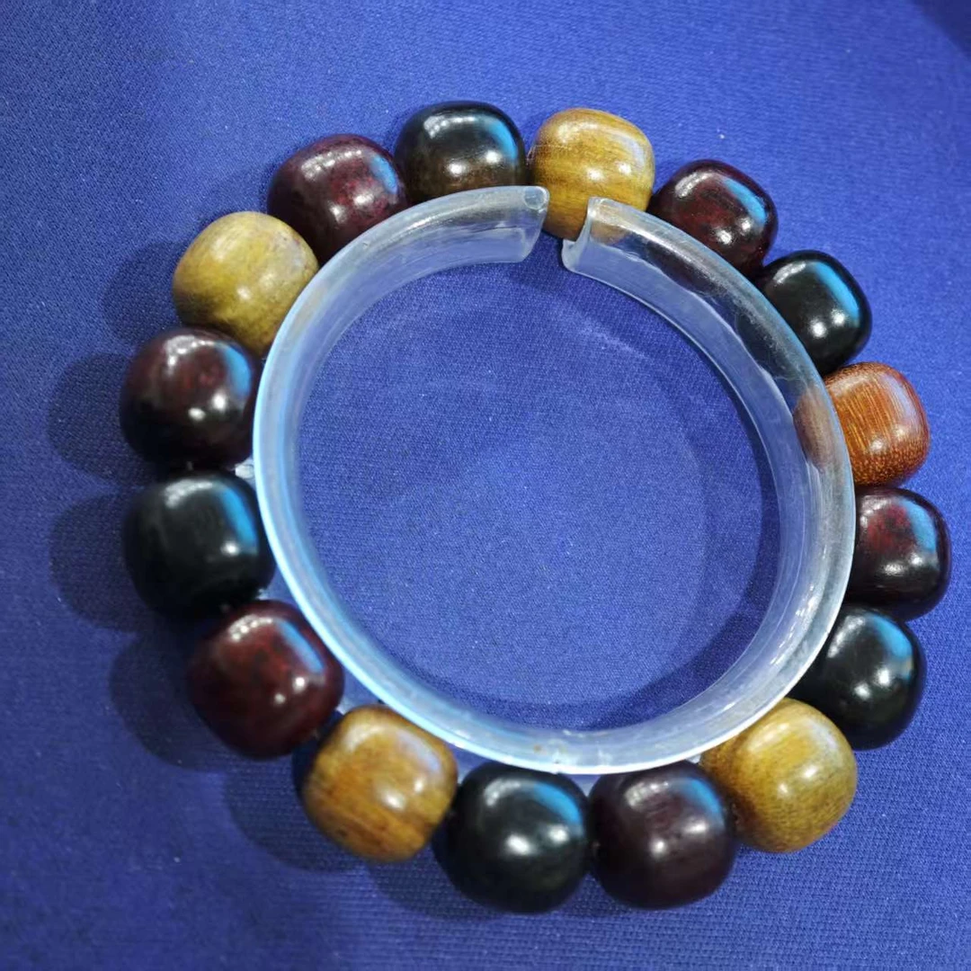 H193 多宝老型珠1.3cm单圈手串