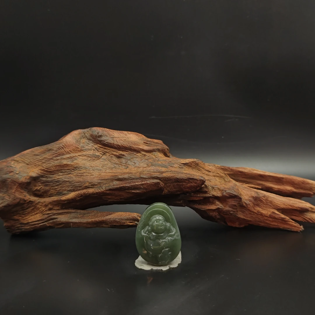 Q和田玉佛公吊坠（2081）