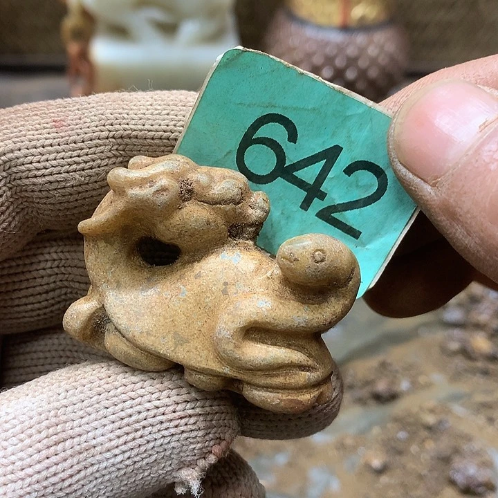 未镶嵌和田玉挂件