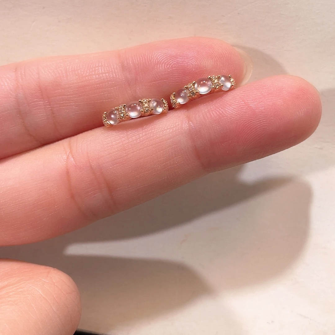 翡翠18K金镶嵌耳饰南非钻