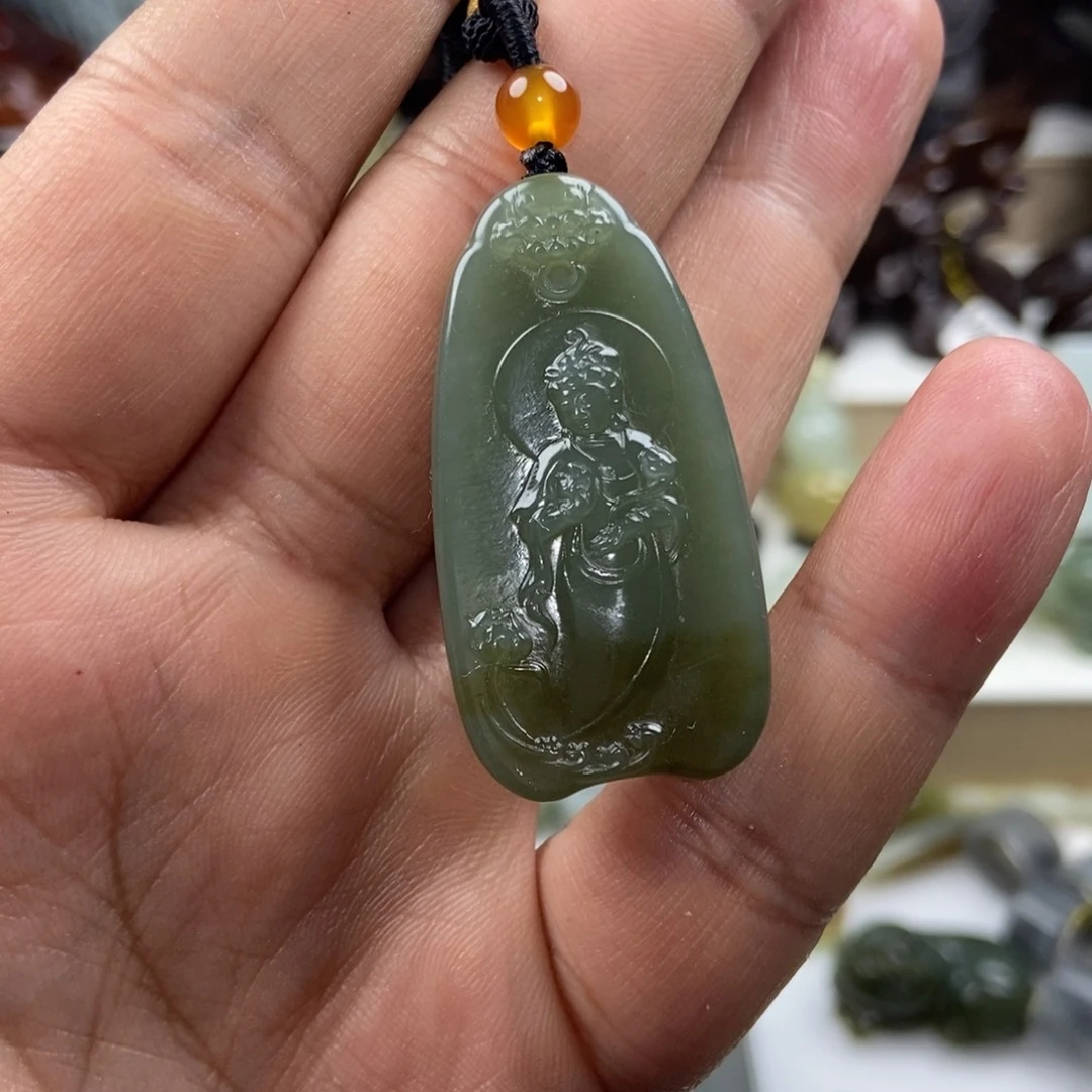 【闪购商品】颈饰未镶嵌和田玉