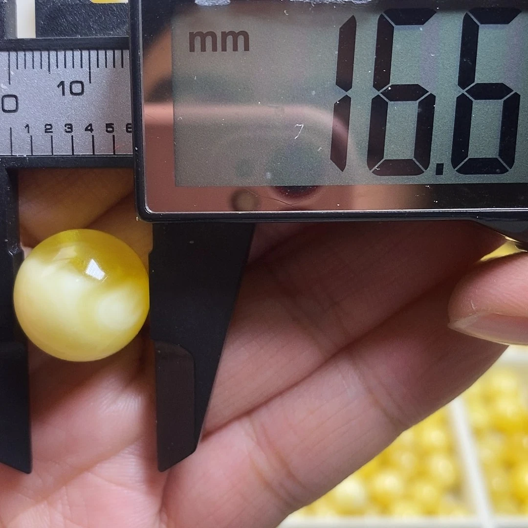 裸石琥珀未镶嵌蜜蜡圆珠
