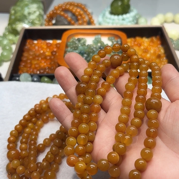 温***暖蛇纹石玉未镶嵌手串
