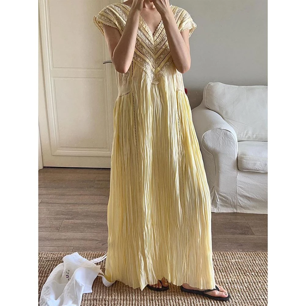 独特漂亮绝美气质高级感连衣裙女2025年夏季新款今年流行爆款裙子