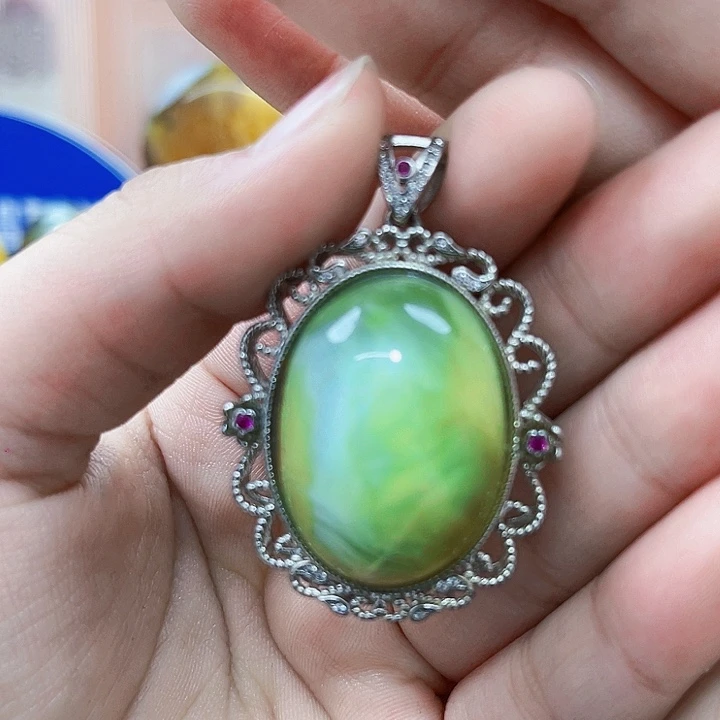 琥珀银S925镶嵌颈饰吊坠