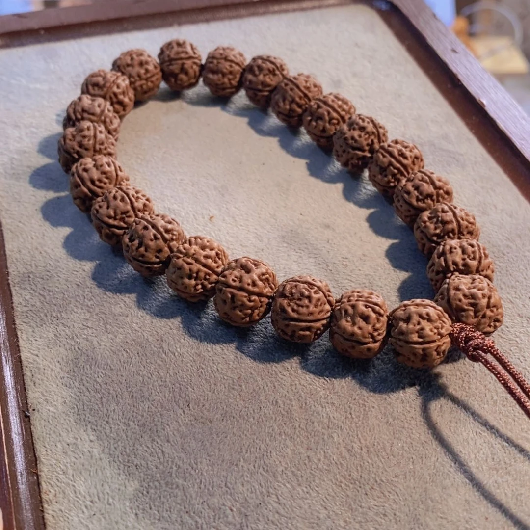 金刚菩提吊坠纯血老树王010