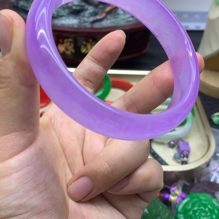 翡翠未镶嵌颈饰吊坠