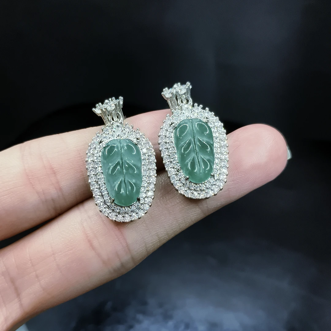 【李想精选】翡翠叶子吊坠赠链C12【多样性发其一】约15-9mm