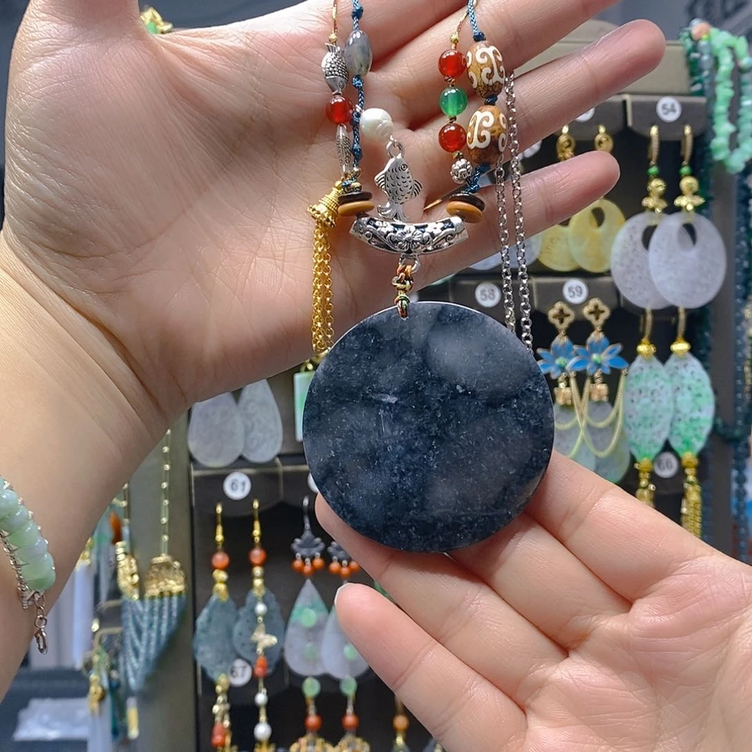 未镶嵌翡翠耳饰翡翠