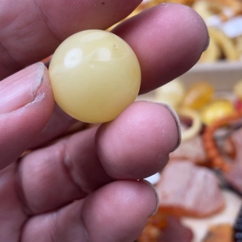 手串琥珀未镶嵌吊坠