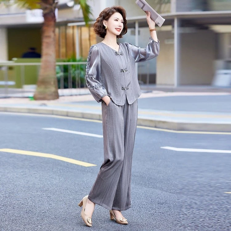 2025年新款妈妈春夏装两件套套装中老年女上衣时尚洋气高贵