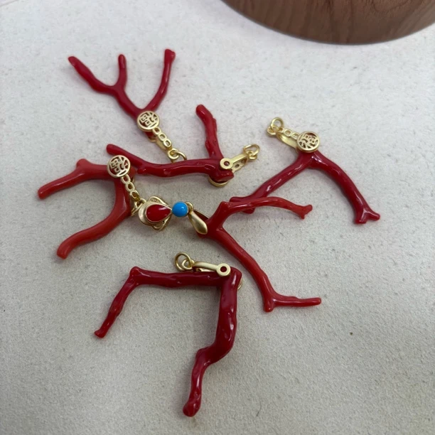 胖爷品牌直营天然珊瑚原枝树杈吊坠多样性 发其一