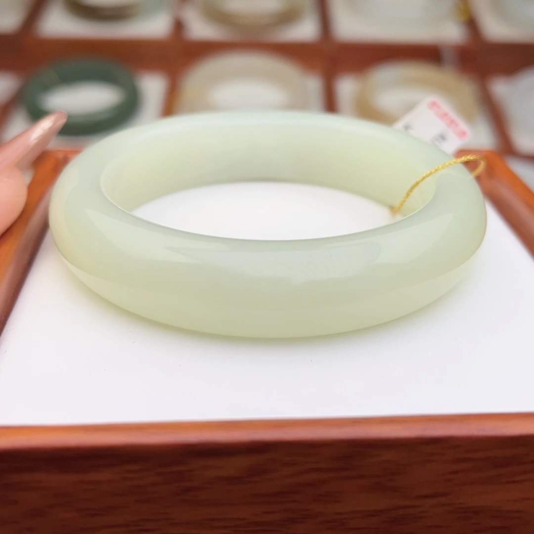 和田玉未镶嵌手镯55.3