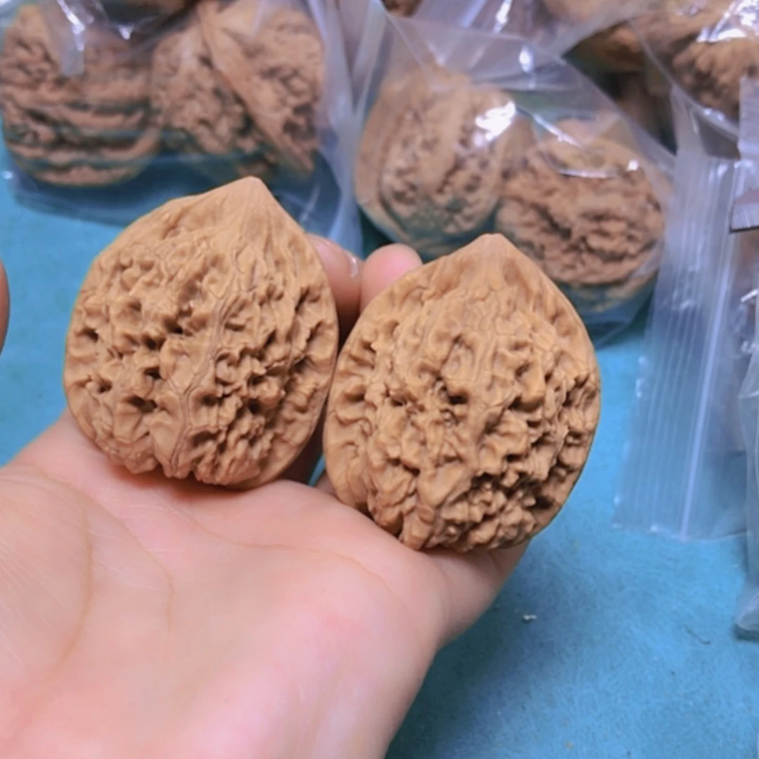 【闪购商品】把件核桃39官帽修尖