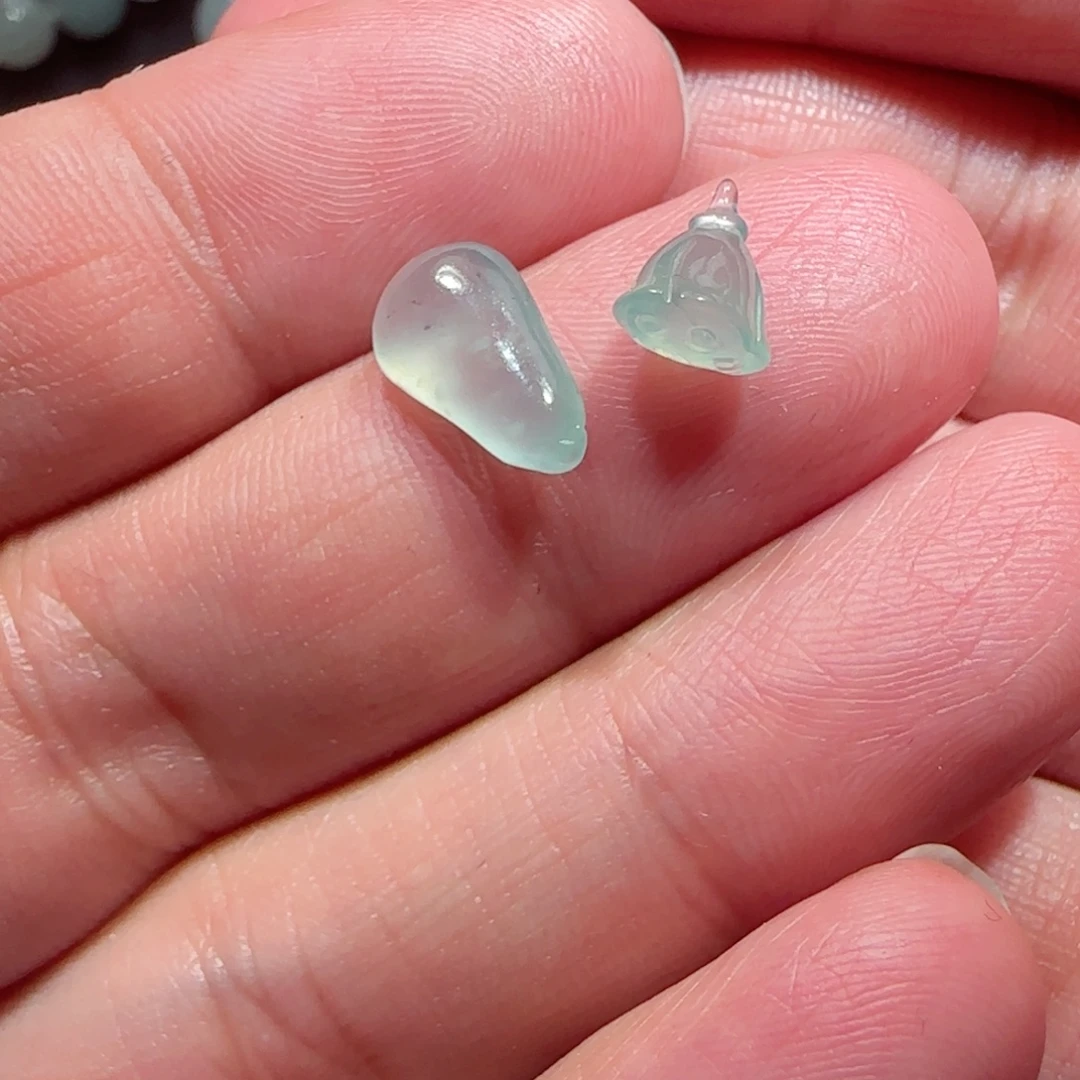 维***奶定制翡翠未镶嵌天然翡翠瓜莲蓬