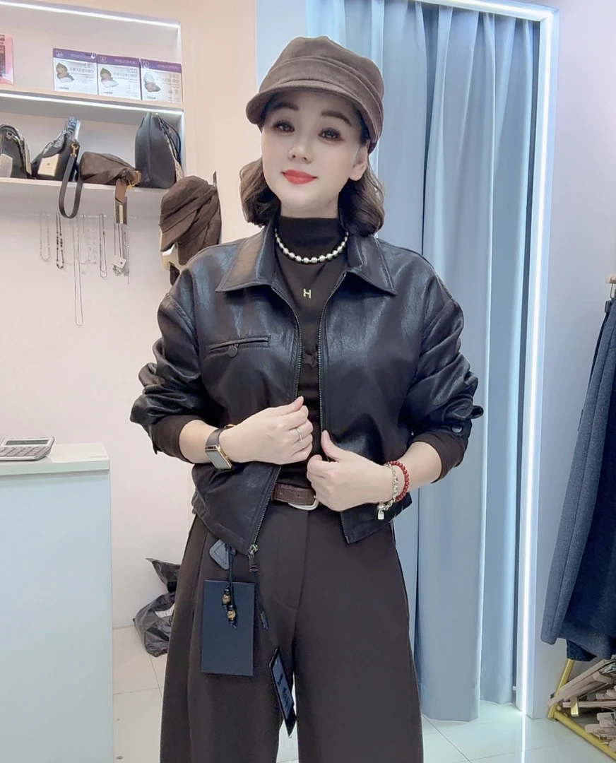 【热点】皮衣女2025冬季加棉韩版时尚简约设计机车夹克洋气百搭外套