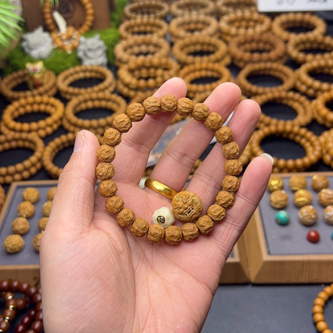 读***人猴头核桃吊坠龙蛇➕虎僧➕无相