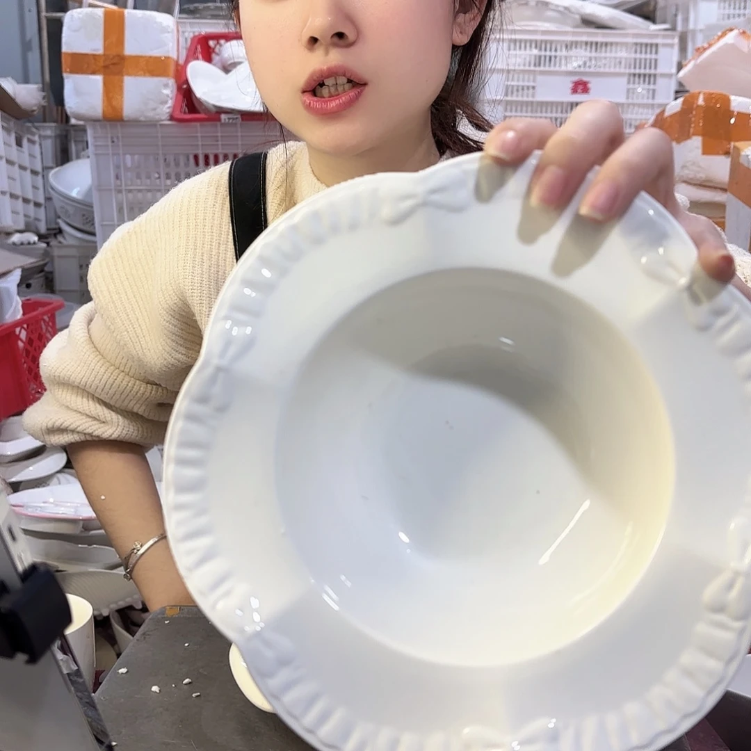 盘微瑕产品………蝴蝶结一个