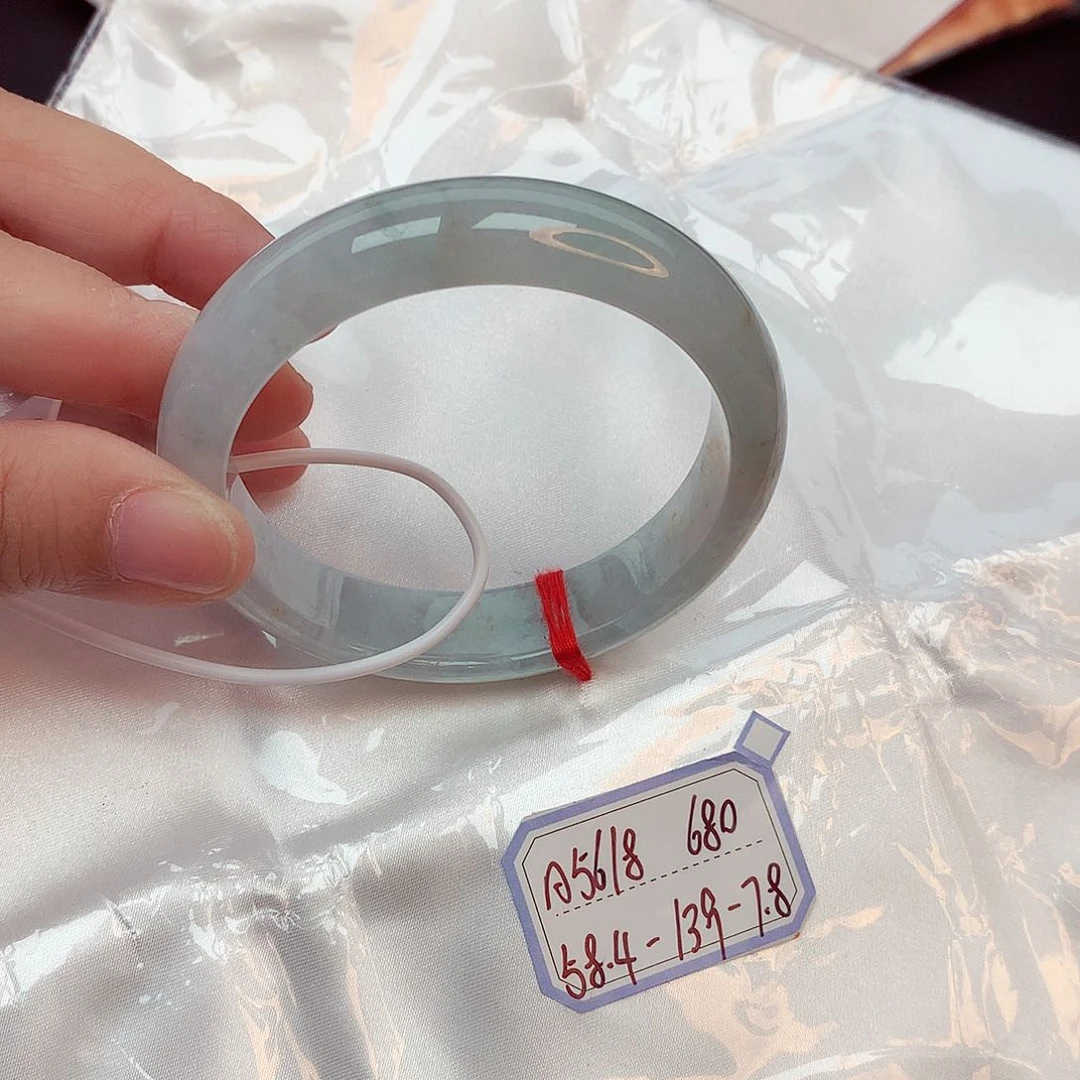 翡翠手镯未镶嵌天然缅甸翡翠A货