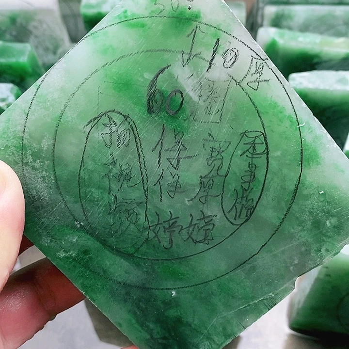 禹***立手镯石英质玉未镶嵌定制产品