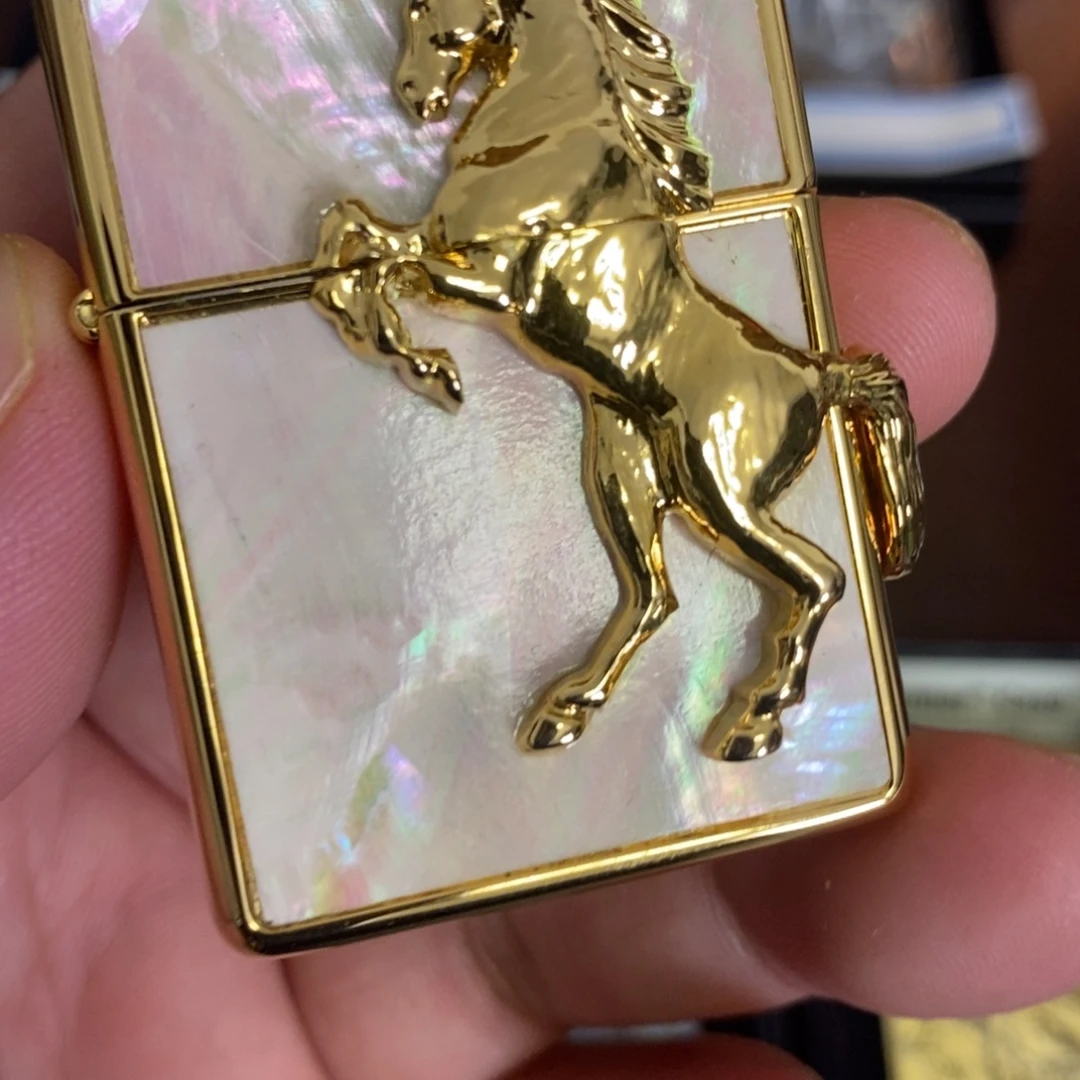 莫***明铜合金黄铜常规雕刻工艺