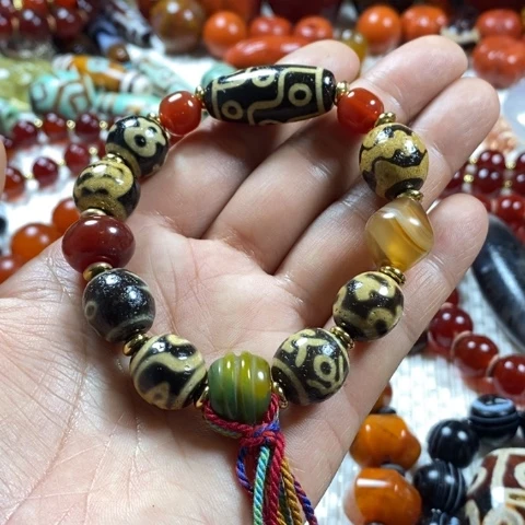 玛瑙/玉髓未镶嵌挂件