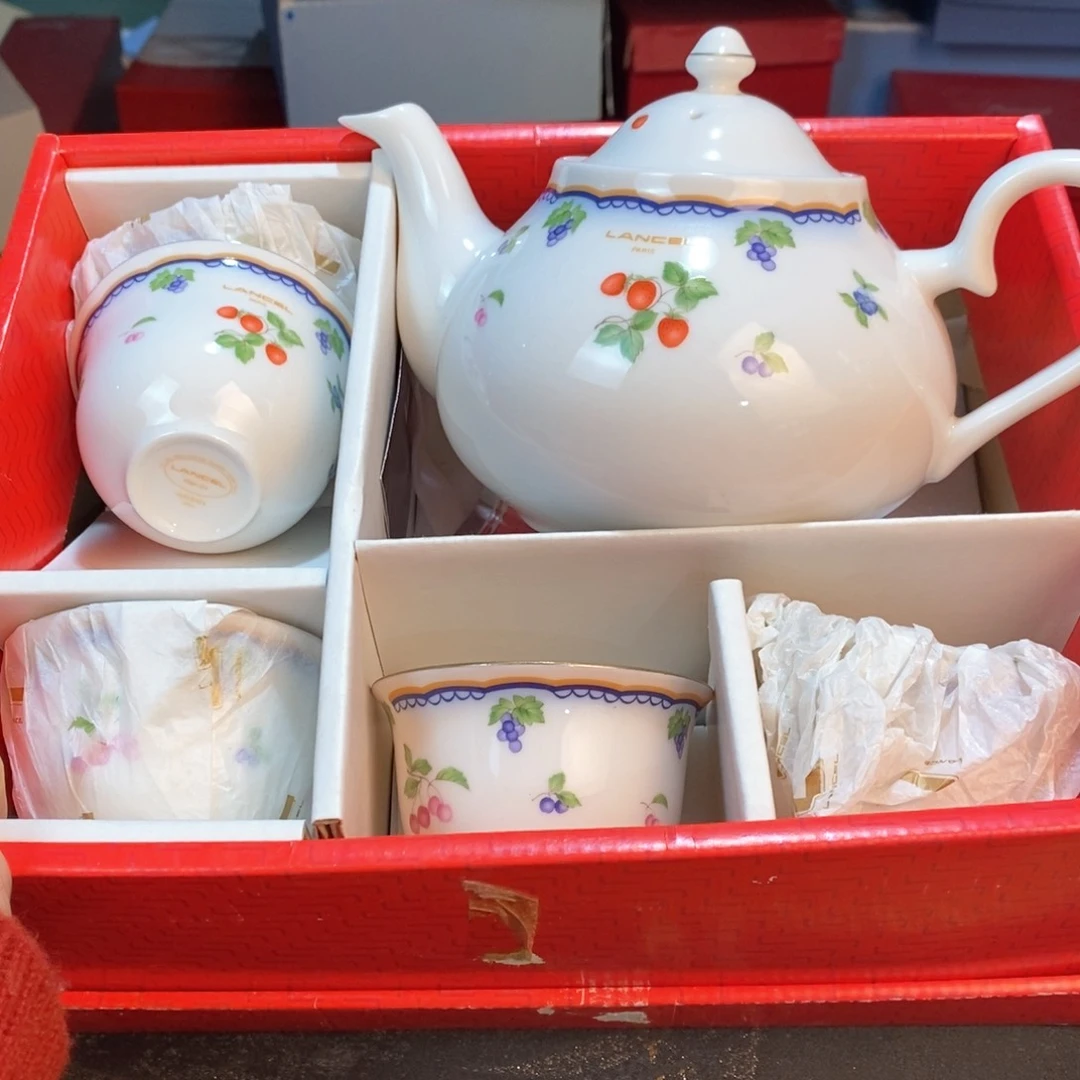 瓷器哈哈哈哈哈哈哈