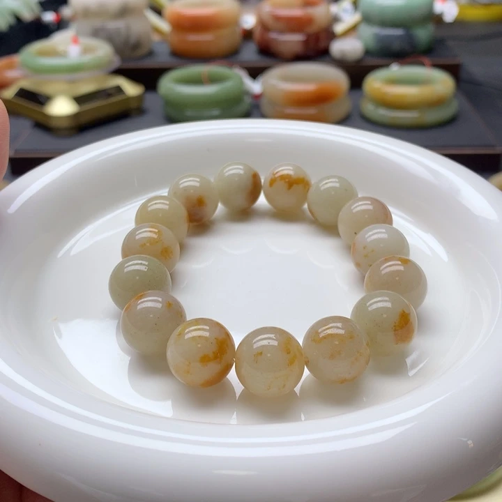 未镶嵌手镯石英岩玉