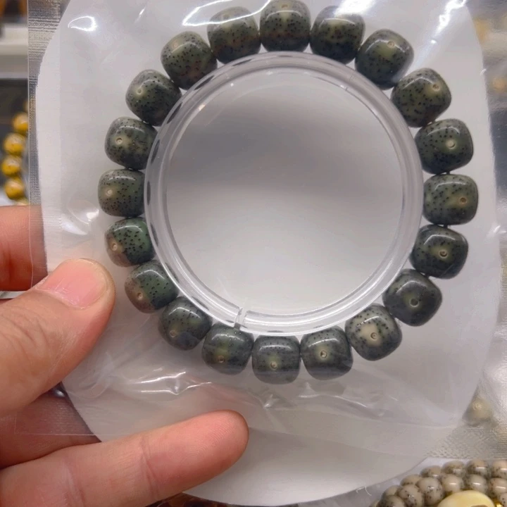 手串星月菩提12绿幽灵