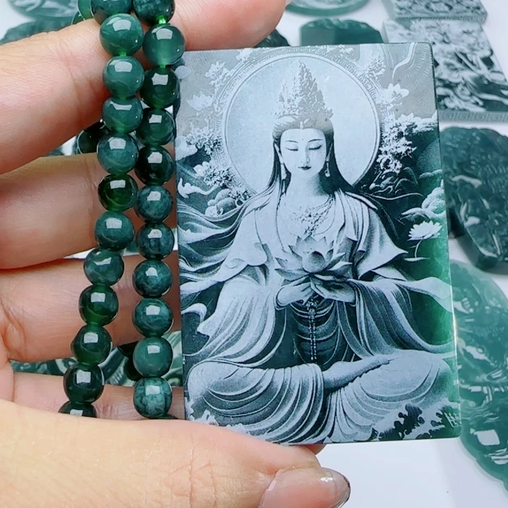 翡翠未镶嵌颈饰多样性发货天然的A货翡翠