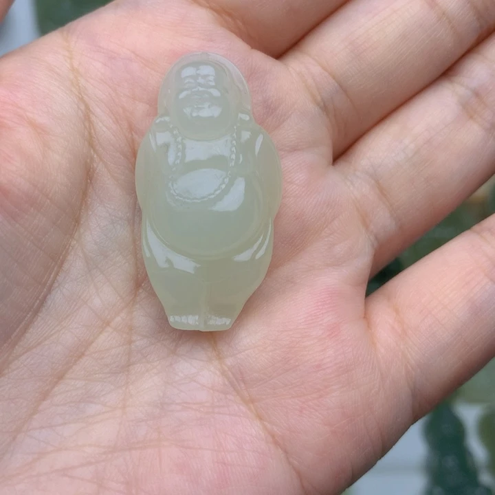 卉***和田玉未镶嵌颈饰