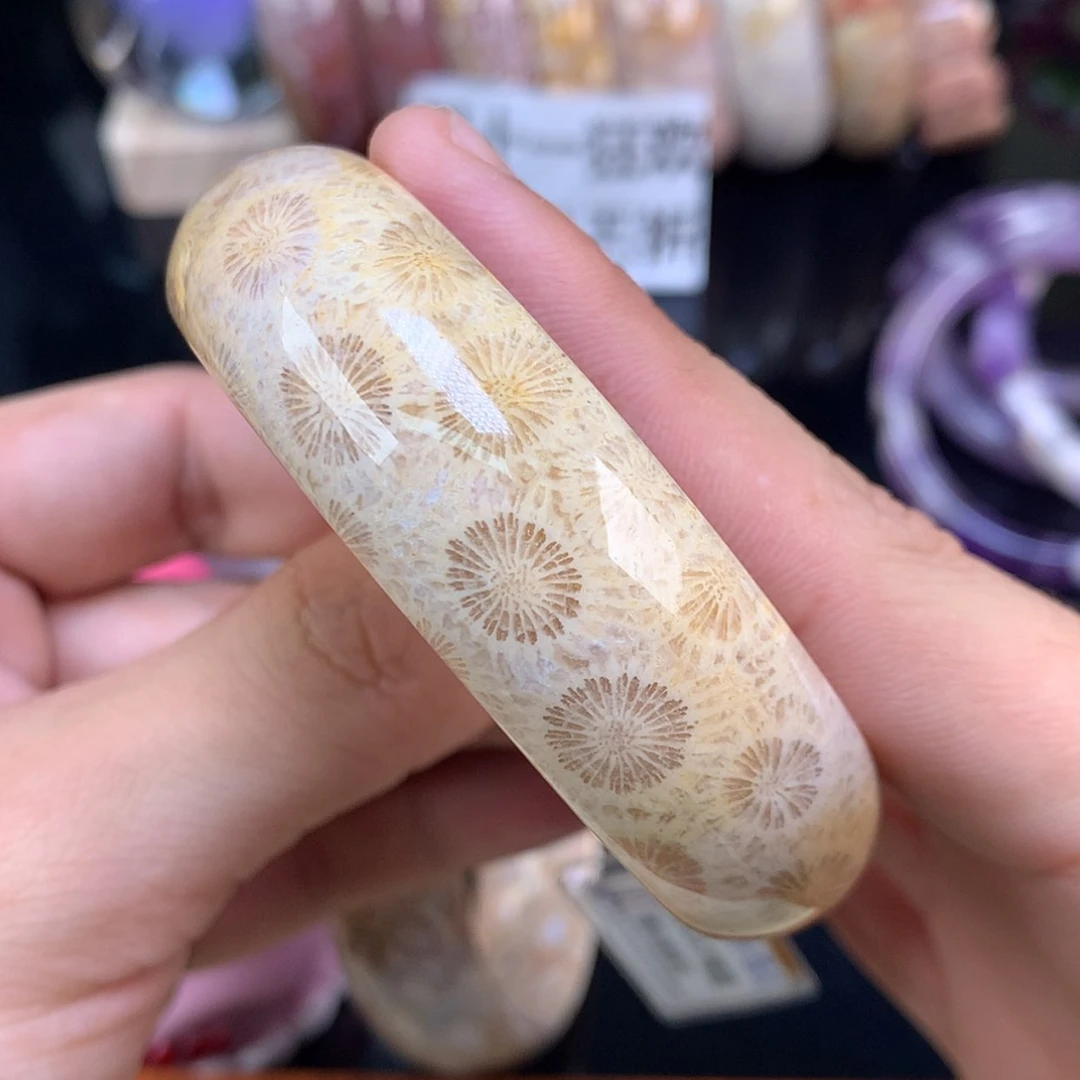 【闪购商品】颈饰未镶嵌硅化珊瑚（珊瑚玉）87号57.7圈双面奶黄大花