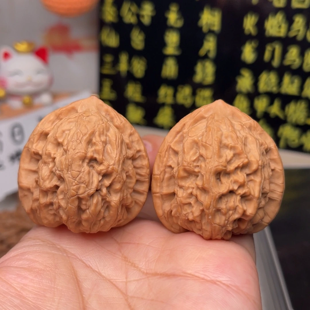 手串文玩核桃梨木台