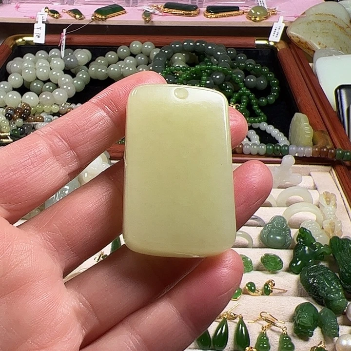 和田玉（糖玉）未镶嵌手链