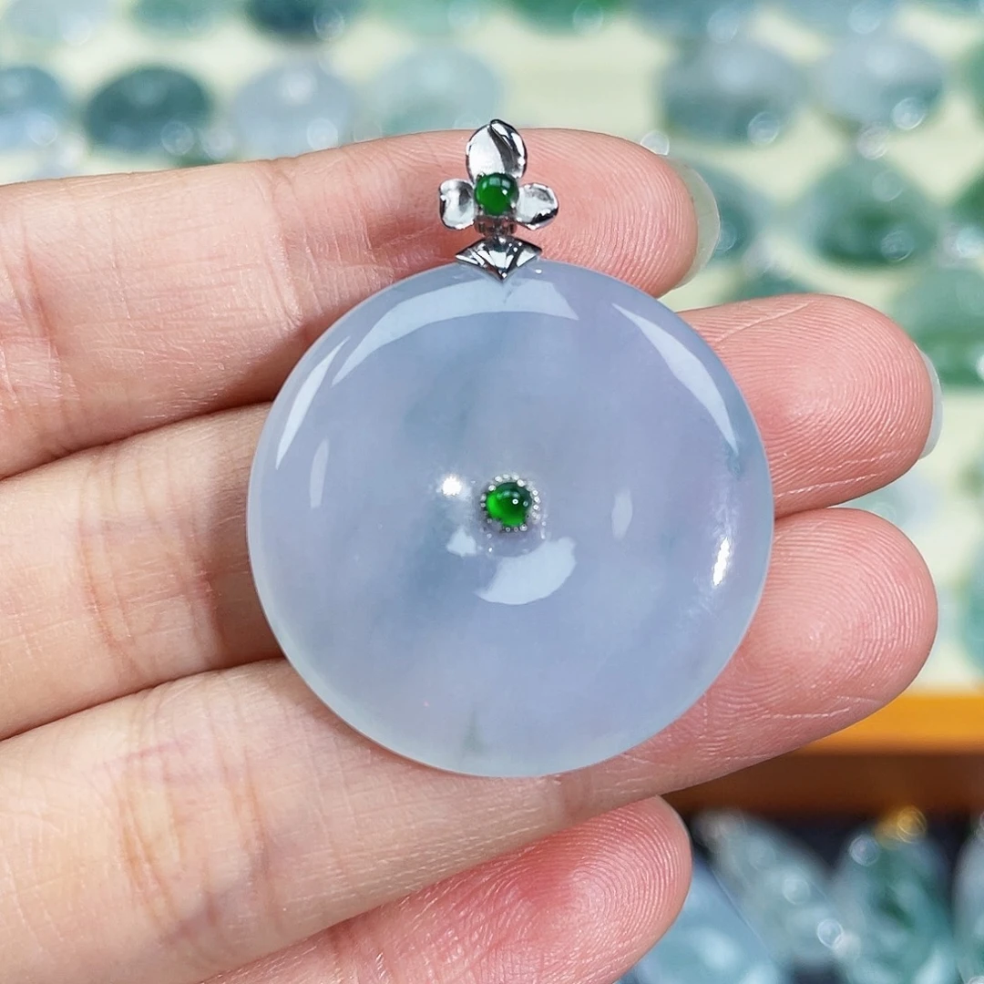 翡翠颈饰18K金镶嵌吊坠