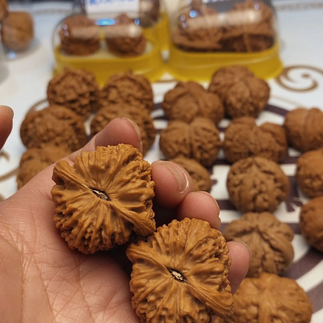 文玩核桃吊坠阁*南疆石37尺全品