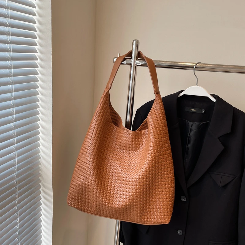 复古手工编织包包女式2025新款潮韩式小众托特包休闲大容量腋下包