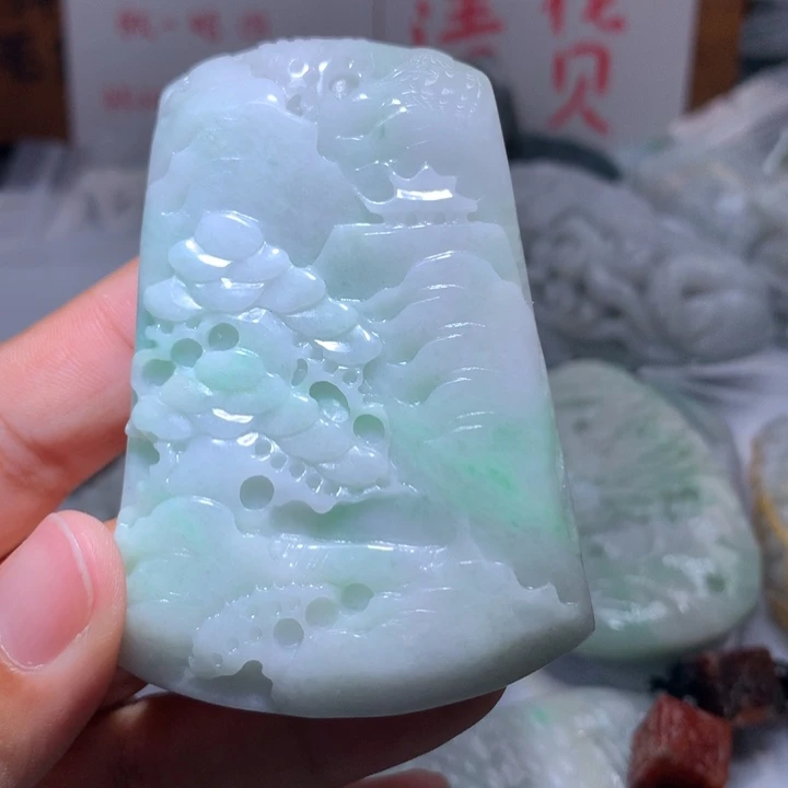 翡翠未镶嵌颈饰保真天然A货翡翠