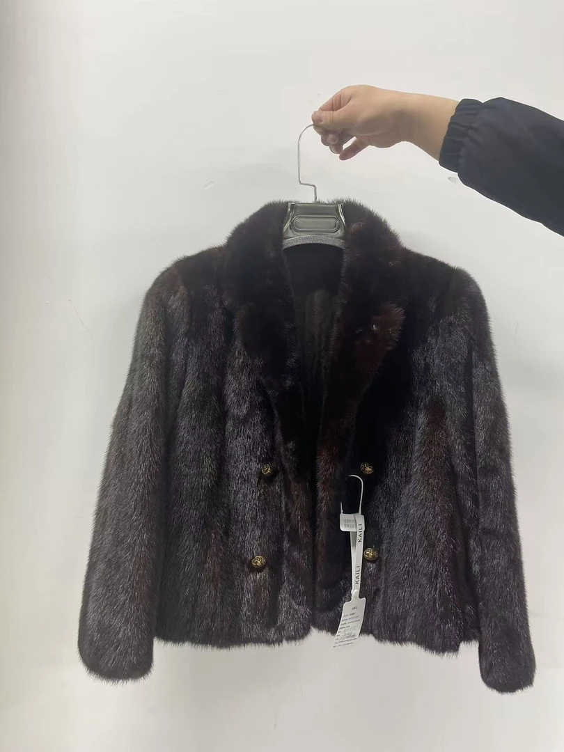 短款西服领冬季外套