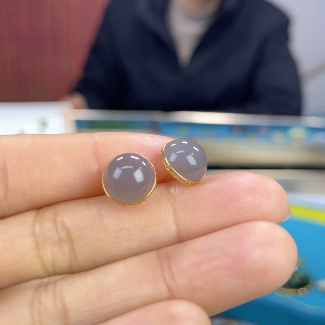 和田玉耳饰18K金镶嵌月**辰