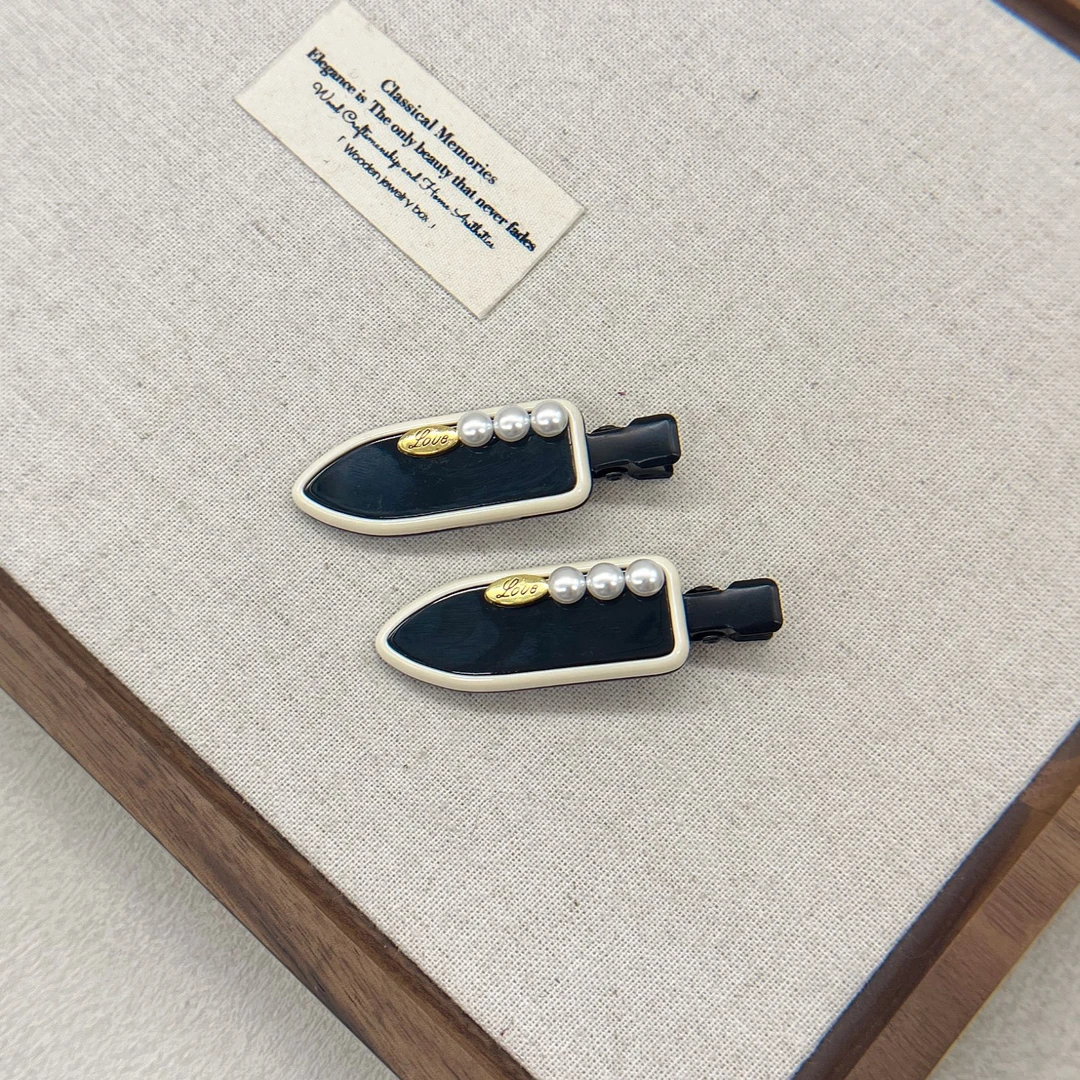 BAOSHATI/宝莎缇F-703韩版轻奢鸭嘴夹