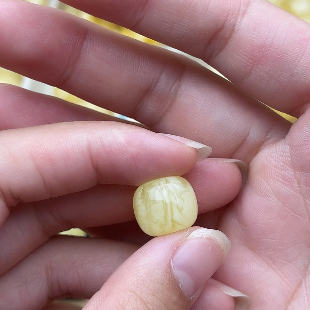 裸石琥珀未镶嵌9*3蜜蜡老型梦