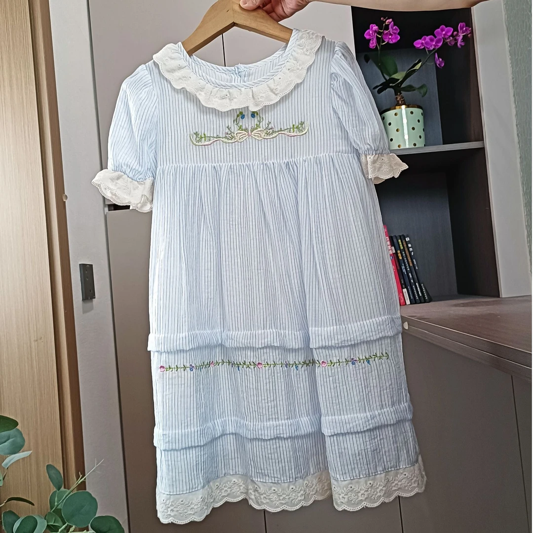 女童夏季海边度假风连衣裙中大童洋气休闲裙子条纹刺绣泡泡袖短裙