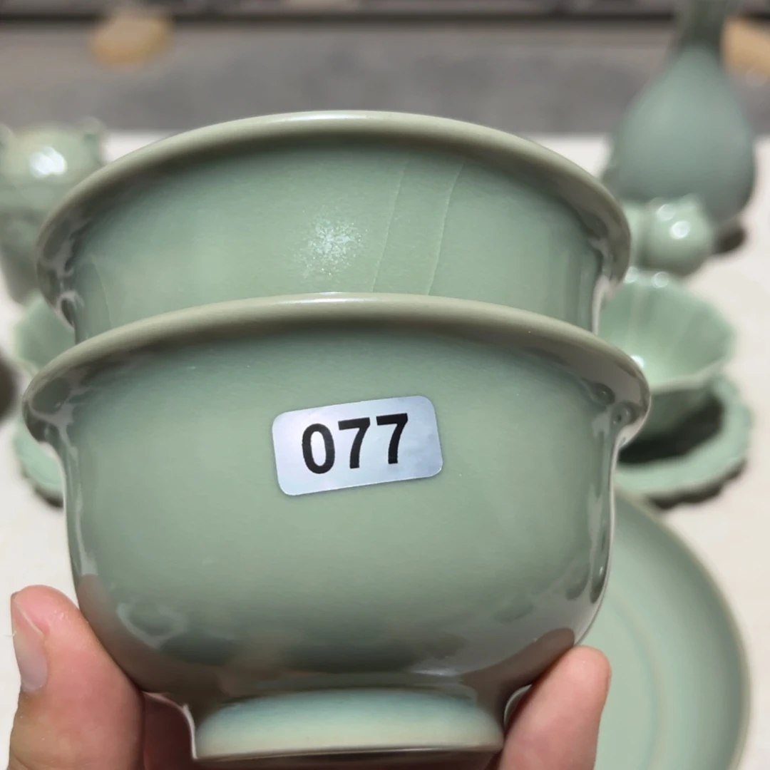 【闪购商品】乔***蛋两只压手杯原矿青绿