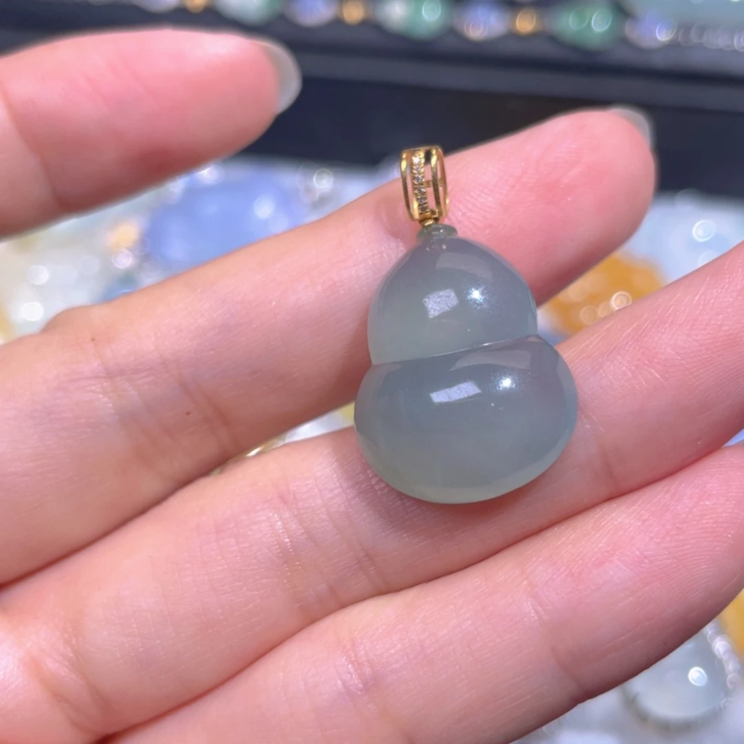 颈饰18K金镶嵌翡翠翡翠